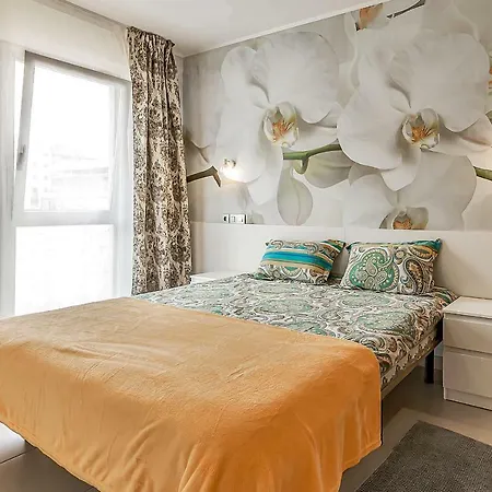 公寓 En Alcala, Con Aparcamento, Con Aircondicionador *