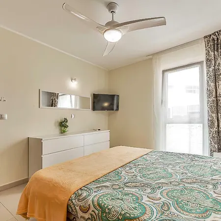 Nuevo En Alcala, Con Aparcamento, Con Aircondicionador